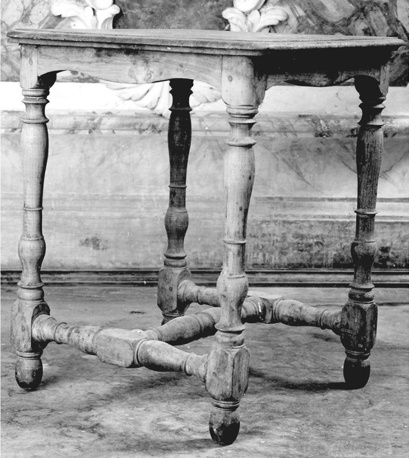 sgabello, opera isolata - bottega della Valsesia (prima metà sec. XVIII)