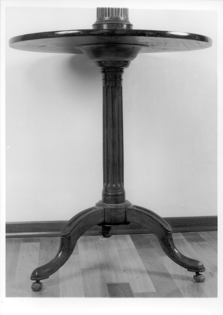 tavolino, opera isolata - produzione piemontese (secondo quarto sec. XIX)