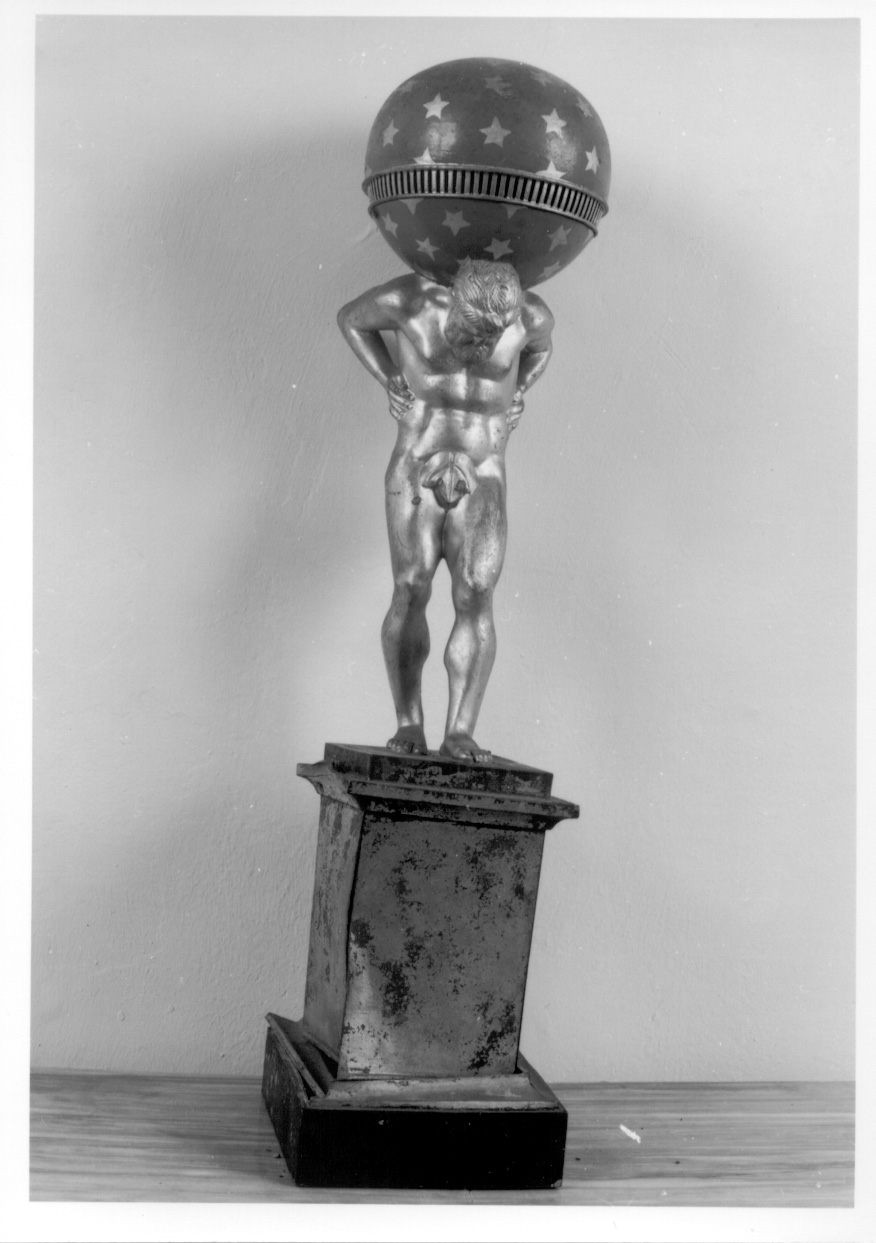 Atlante sostiene il globo terrestre (lampada da tavolo - a petrolio, serie) - produzione piemontese (seconda metà sec. XIX)