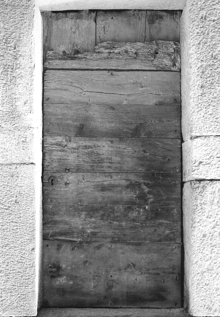 porta, opera isolata - ambito della Valsesia (sec. XVII)