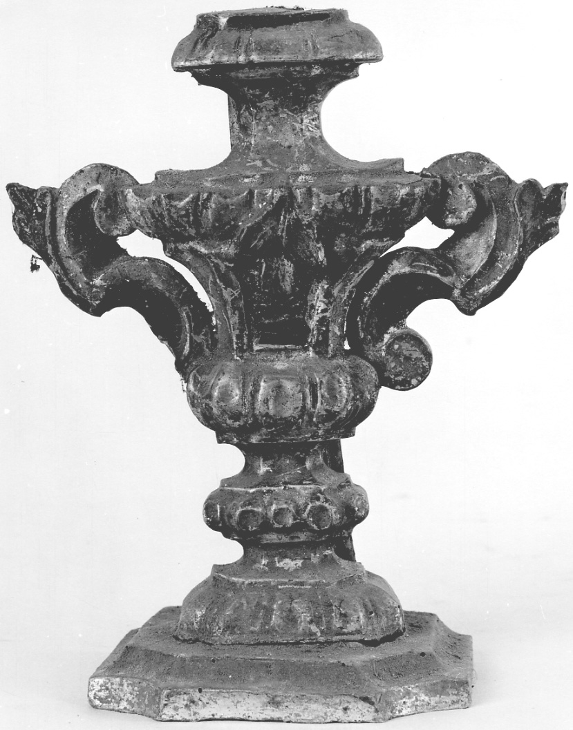vaso d'altare per composizione floreale, opera isolata - bottega della Valsesia (seconda metà sec. XVIII)