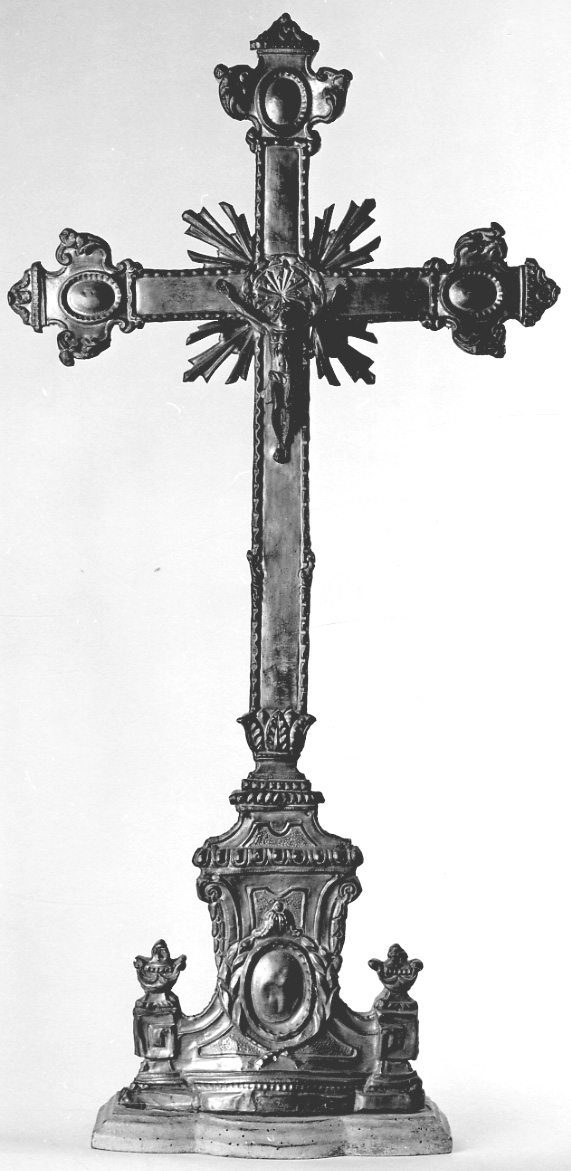 Cristo crocifisso (croce d'altare, opera isolata) - bottega lombardo-piemontese (fine/inizio secc. XVIII/ XIX)