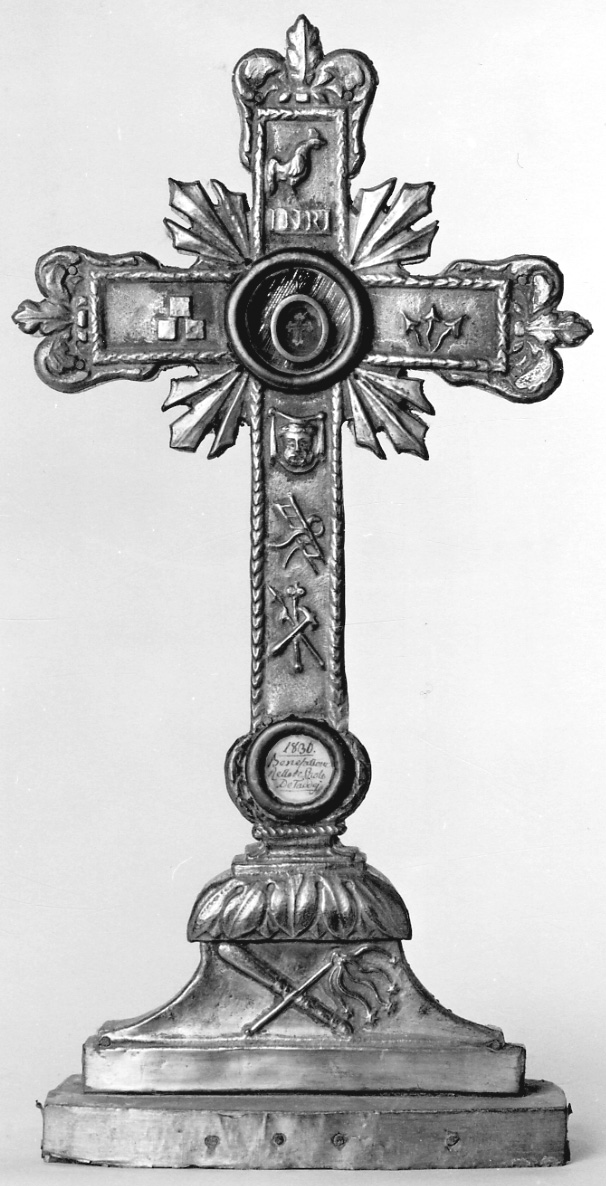 reliquiario - a croce, opera isolata - bottega lombardo-piemontese (prima metà sec. XIX)