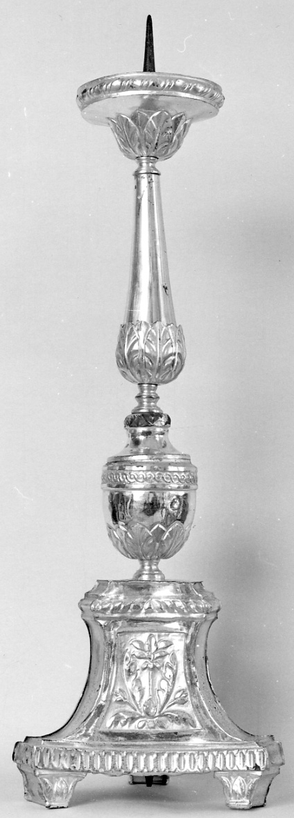 candeliere d'altare, serie - bottega lombardo-piemontese (prima metà sec. XIX)