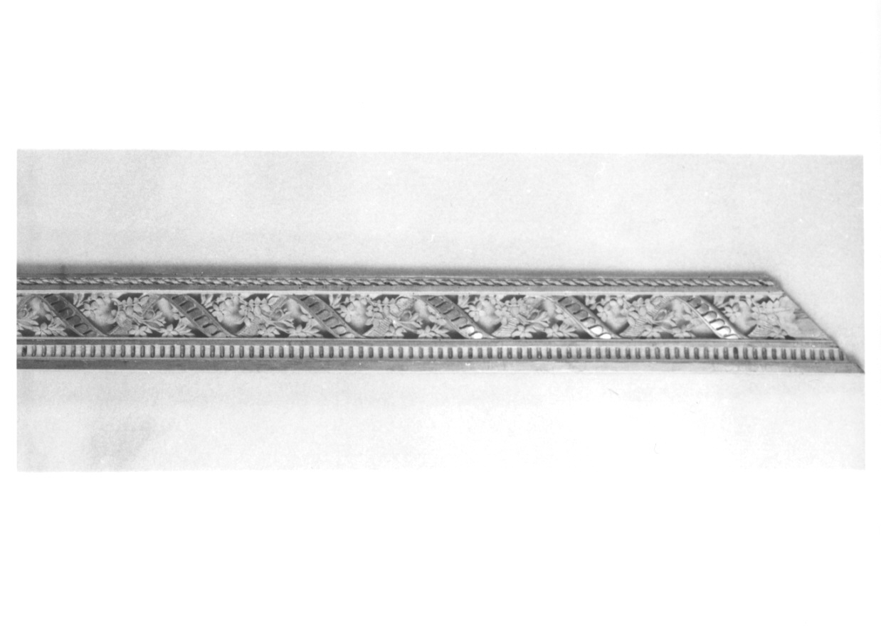 cornice di tappezzeria, insieme di Bonzanigo Giuseppe Maria (maniera) (ultimo quarto sec. XVIII)