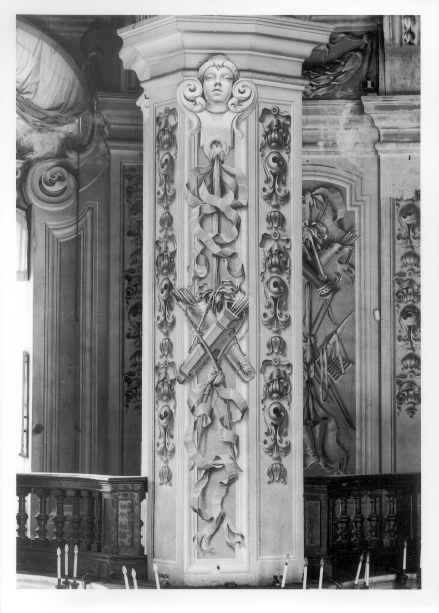 TROFEO DI CACCIA (decorazione pittorica, elemento d'insieme) di Juvarra Filippo (attribuito), Valeriani Giuseppe (attribuito), Valeriani Domenico (maniera) (secondo quarto sec. XVIII)