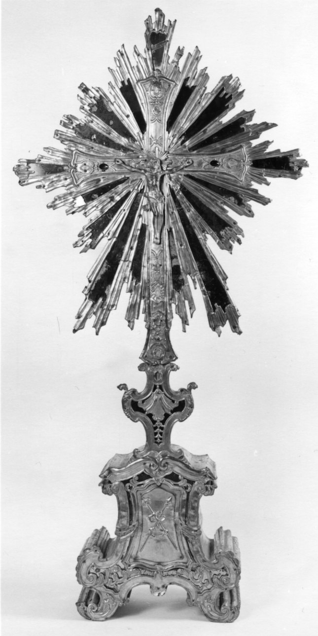 Cristo crocifisso trionfante (croce d'altare, opera isolata) - bottega lombardo-piemontese (seconda metà sec. XVIII)