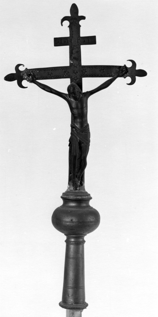 Cristo crocifisso (croce, opera isolata) - bottega della Valsesia (seconda metà sec. XVII)