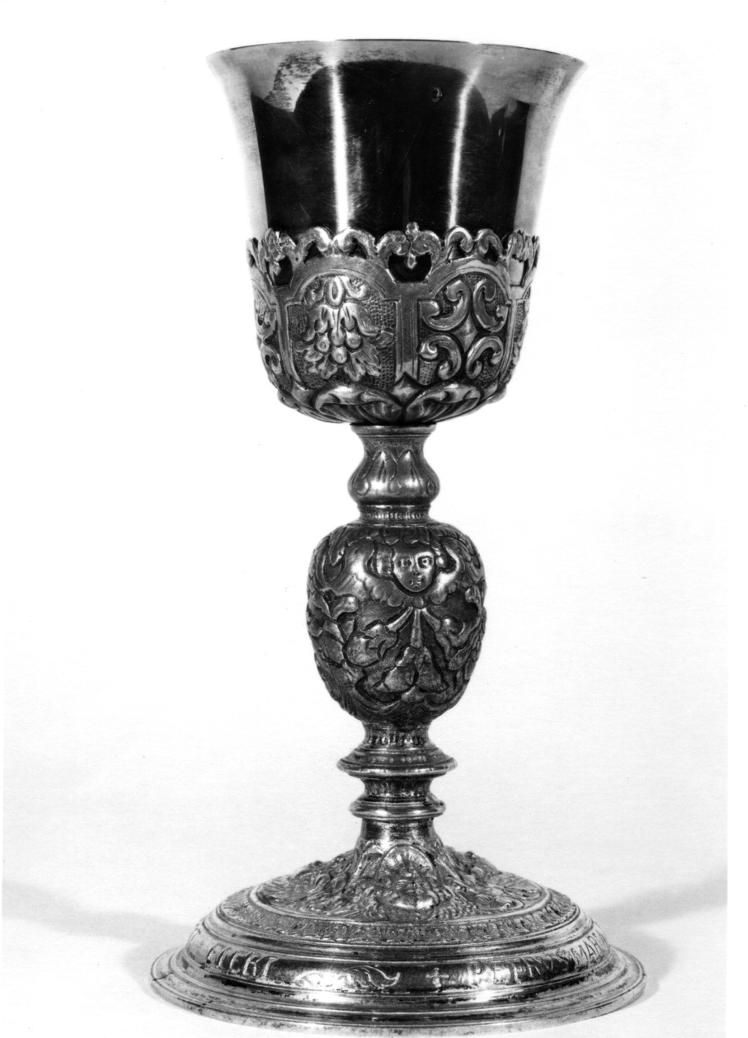 cherubini e motivi decorativi fitomorfi (calice, opera isolata) - bottega lombarda (primo quarto sec. XVII)