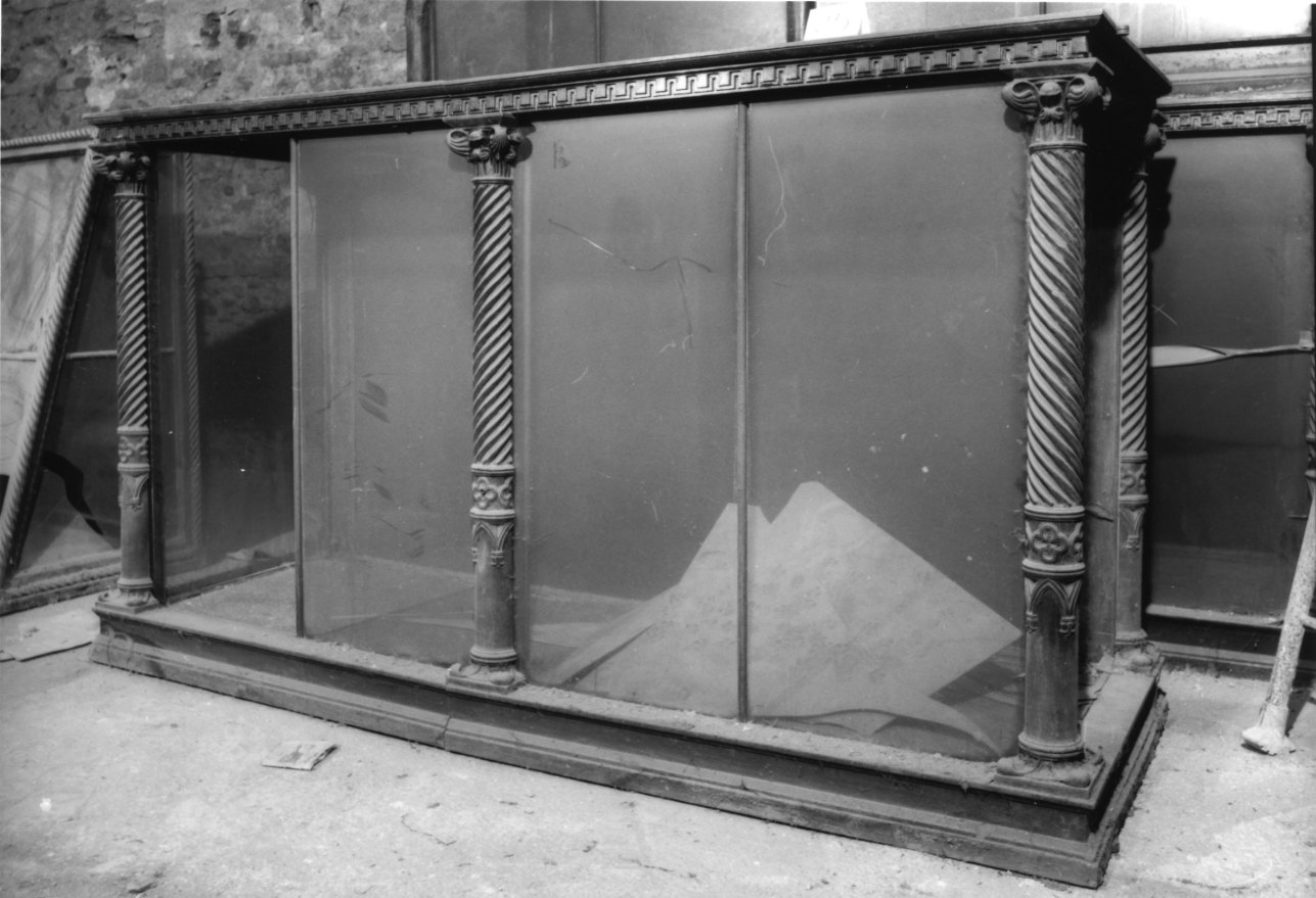 base di vetrina - produzione piemontese (prima metà sec. XIX)
