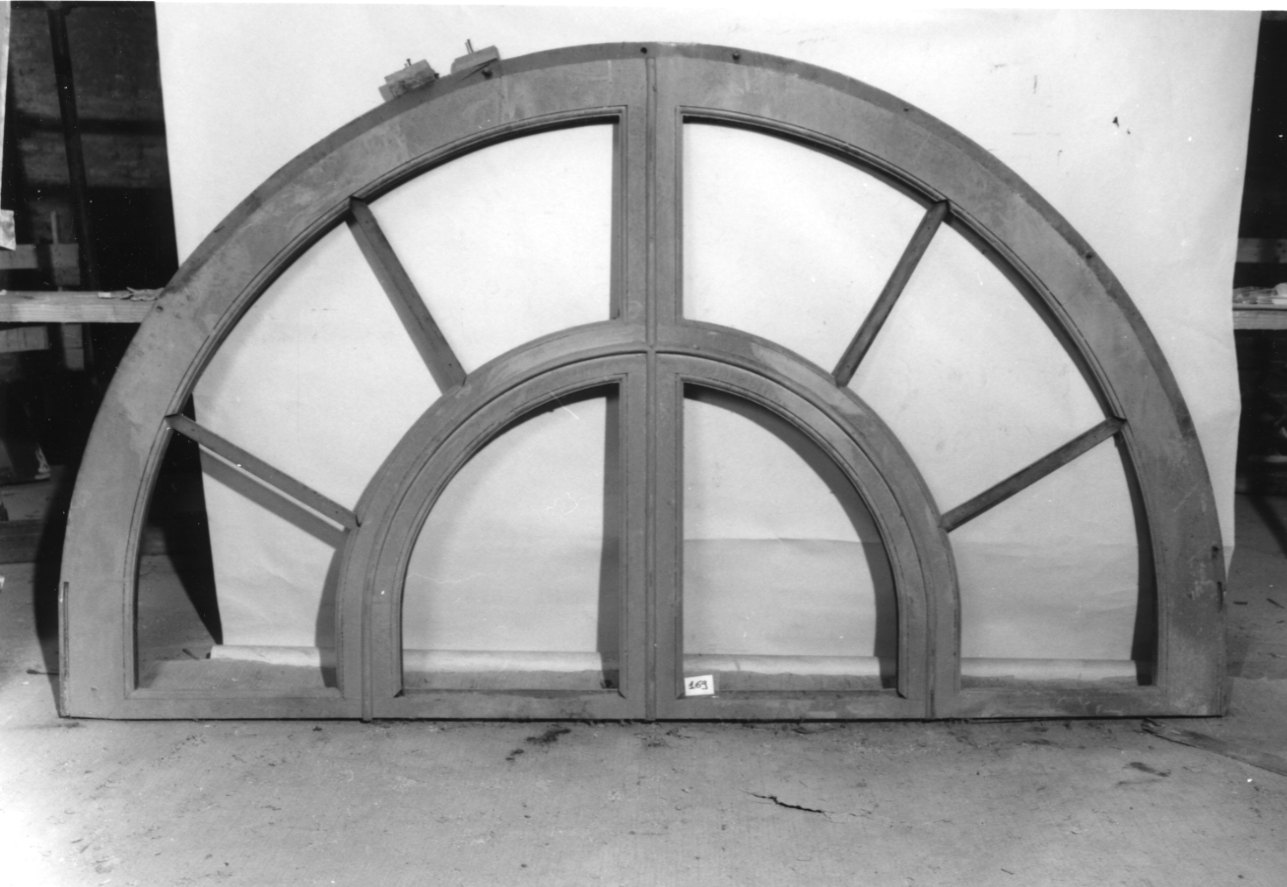 finestra, serie - produzione piemontese (prima metà sec. XX)