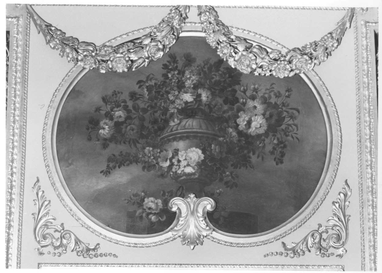vaso con fiori (sovrapporta, opera isolata) di Ferri Augusto (attribuito), Desclos Giuseppe (attribuito) (metà sec. XIX)