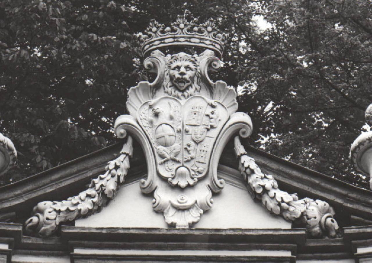 stemma (decorazione plastica, elemento d'insieme) - ambito piemontese (sec. XVIII)