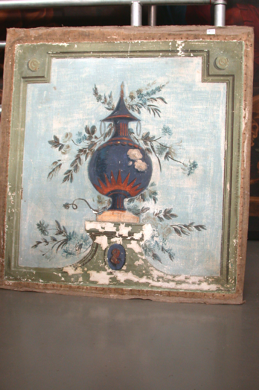 vaso orientale (sovrapporta, elemento d'insieme) - ambito piemontese (ultimo quarto sec. XVIII)