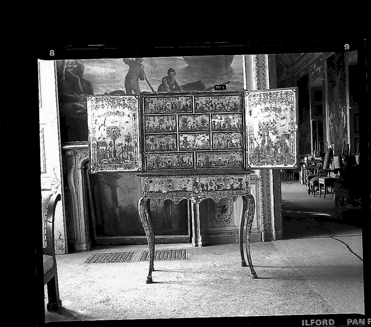 mobile a due corpi, opera isolata - ambito piemontese (metà sec. XVIII)