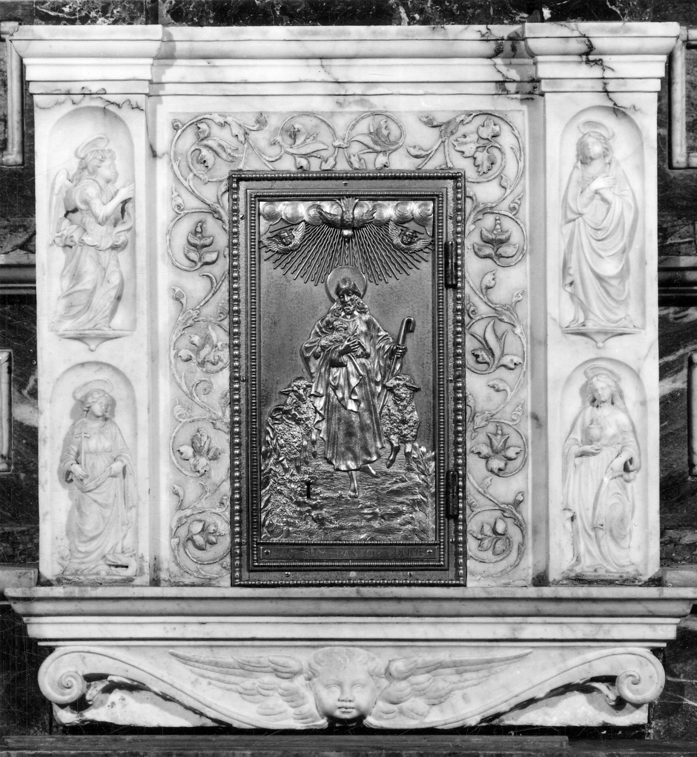 Annunciazione e figure femminili (tabernacolo, opera isolata) - ambito piemontese (sec. XVI)