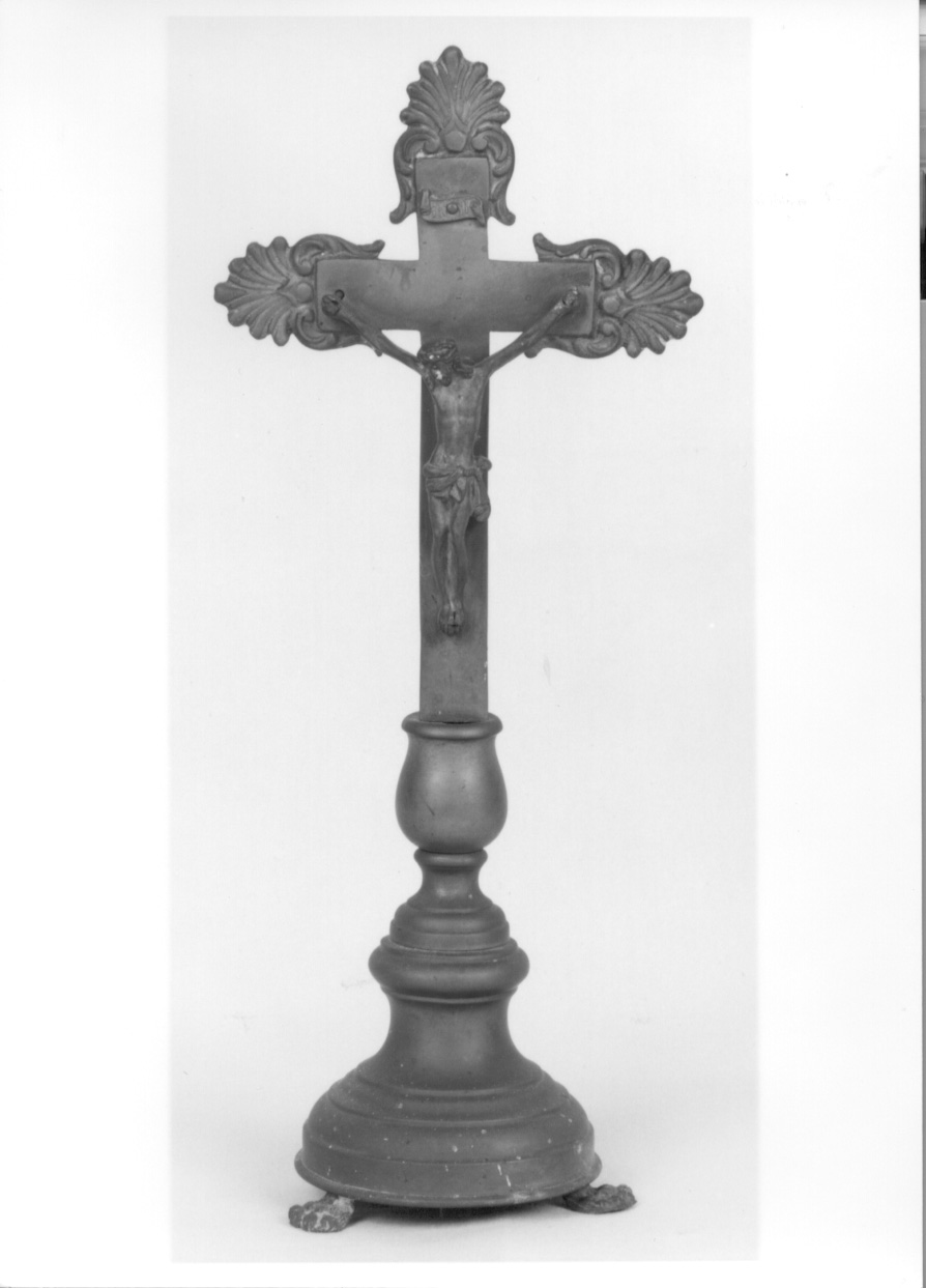 Cristo crocifisso (croce d'altare, opera isolata) - ambito italiano (inizio sec. XX)