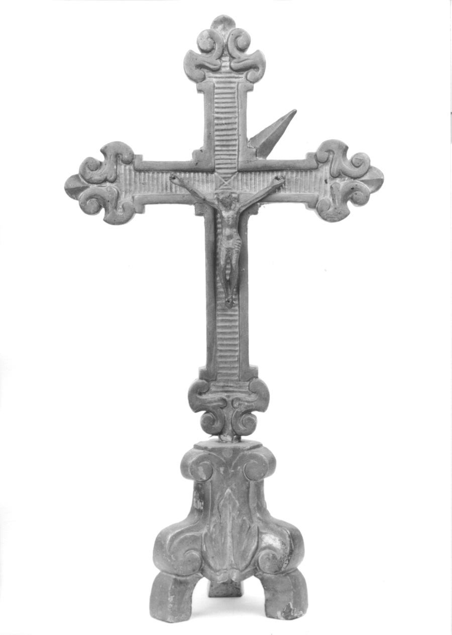 Cristo crocifisso (croce d'altare, opera isolata) - ambito piemontese (ultimo quarto sec. XIX)