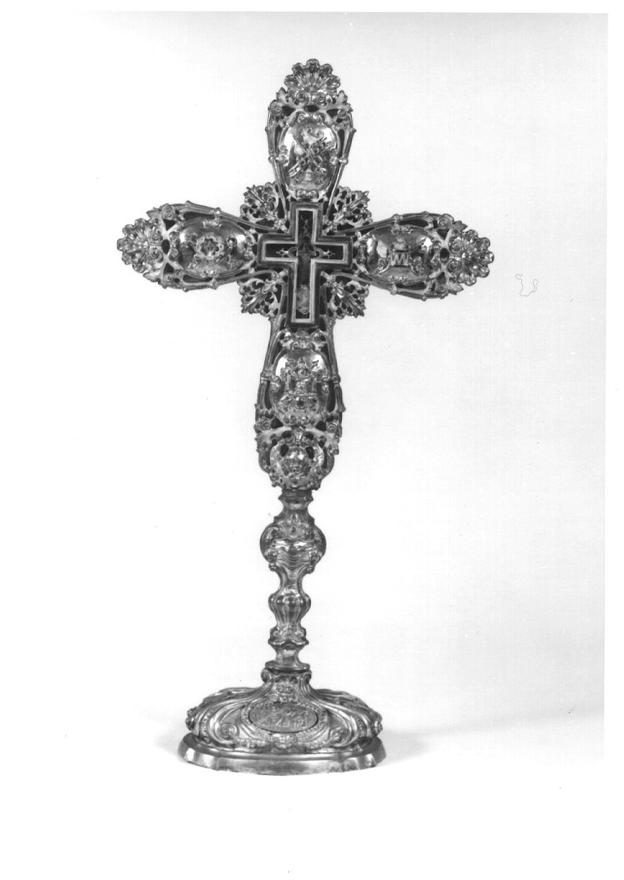 Cristo con strumenti della Passione (reliquiario - a croce, opera isolata) - bottega lombarda (metà sec. XVIII, sec. XIX)