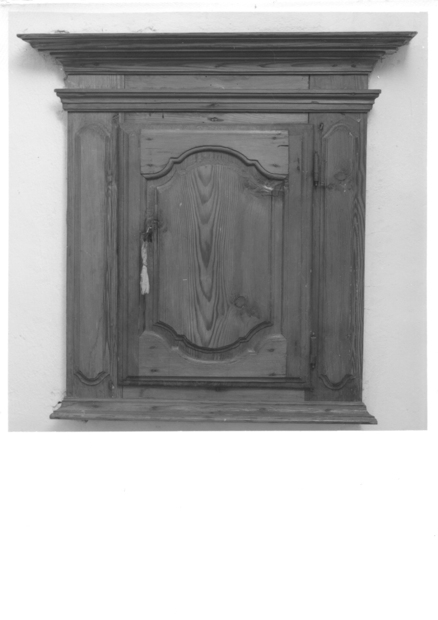 armadio - a muro, opera isolata - bottega della Val Formazza (sec. XIX)