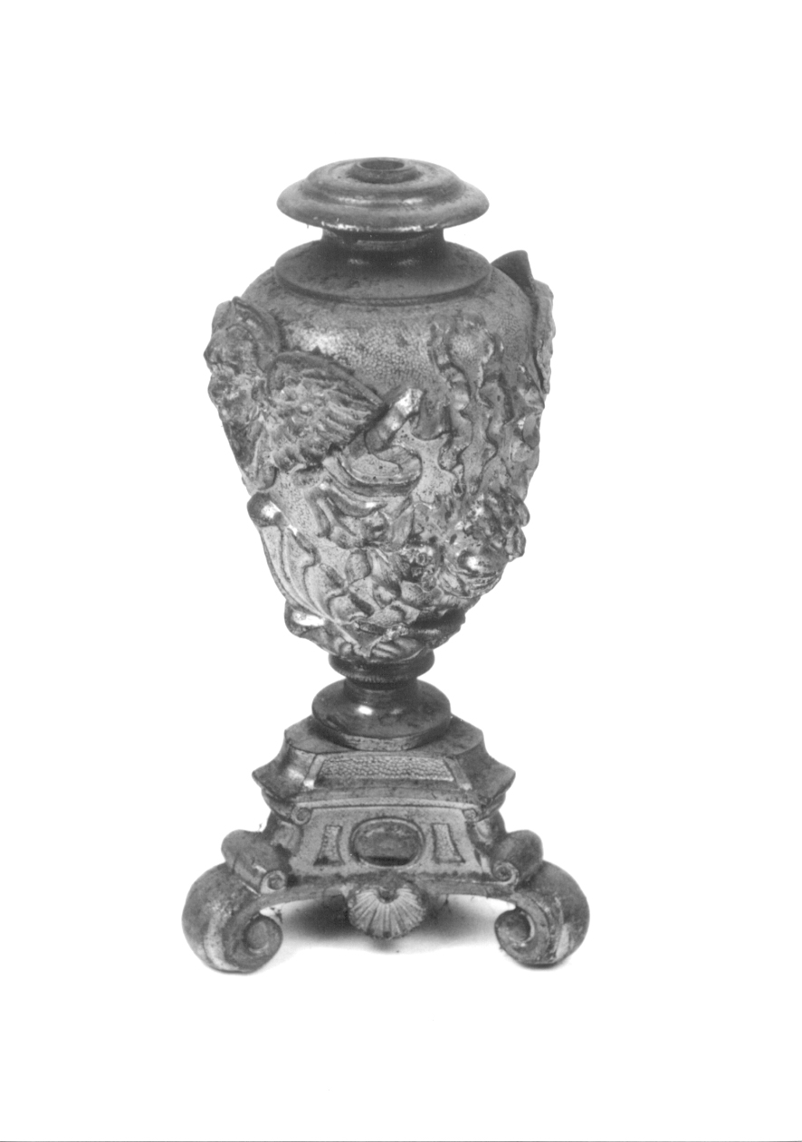 motivi decorativi vegetali (vaso d'altare per composizione floreale, serie) - ambito ligure-piemontese (fine/inizio secc. XIX/ XX)