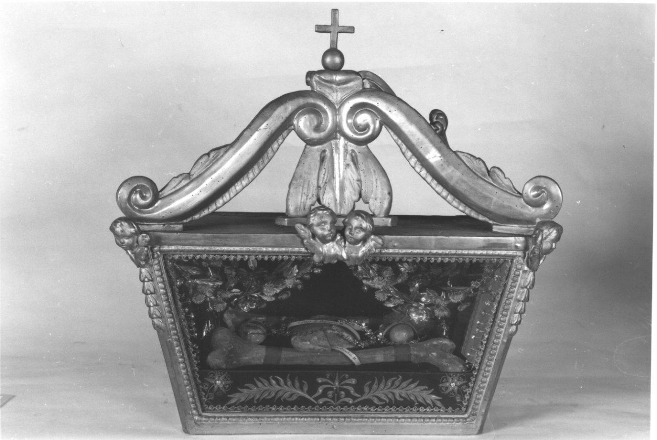 reliquiario a teca - a urna, serie - ambito piemontese (terzo quarto sec. XVIII)