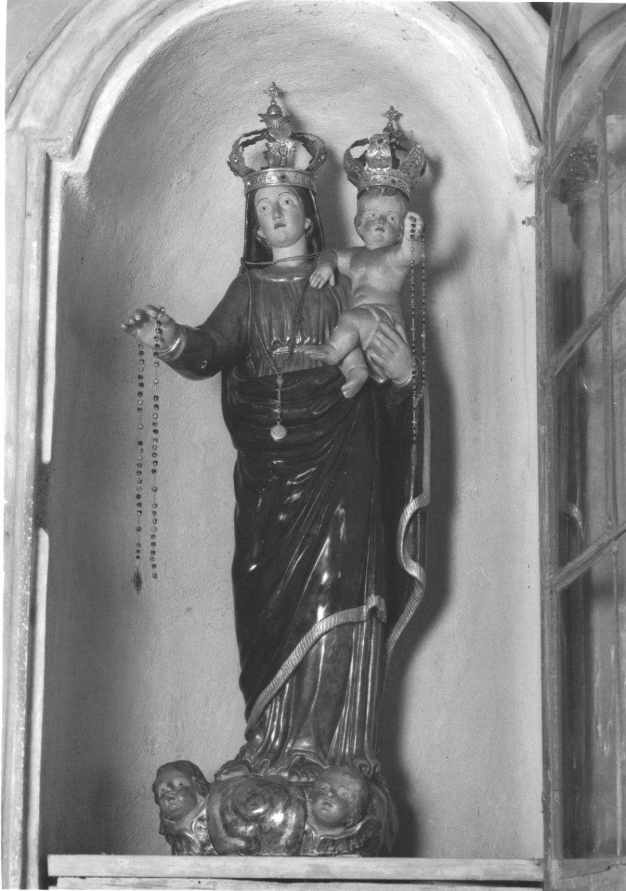 Madonna con Bambino (statua, opera isolata) - ambito piemontese (seconda metà sec. XVII)