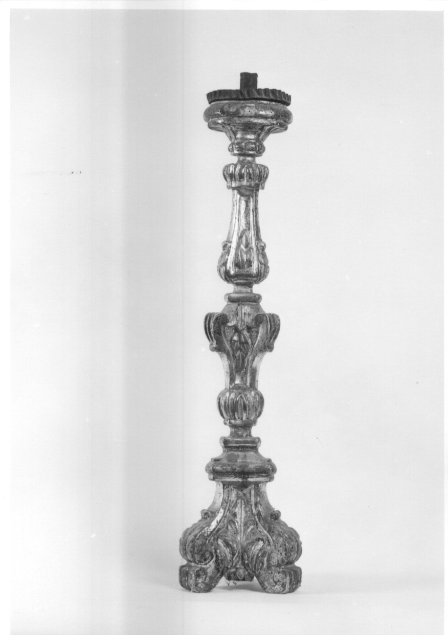 candeliere d'altare, serie - ambito piemontese (metà sec. XVIII)
