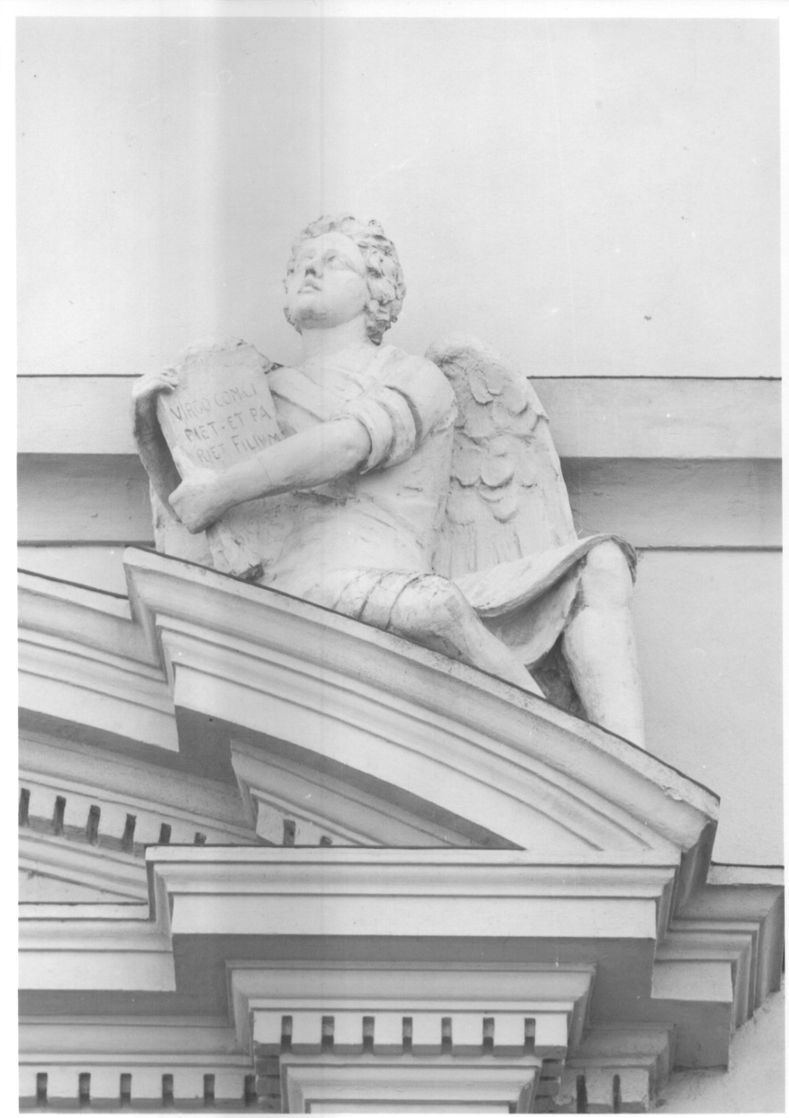 angeli reggicartiglio (statua, opera isolata) di Audagna Virgilio (secondo quarto sec. XX)