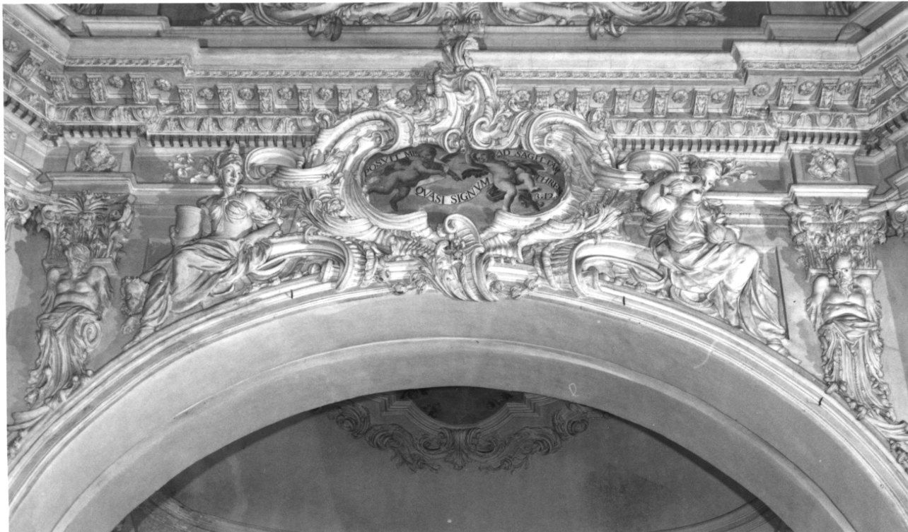 figure allegoriche femminili (decorazione plastica, opera isolata) di Belli Luigi, Beltramelli Domenico (fine/inizio secc. XVII/ XVIII)