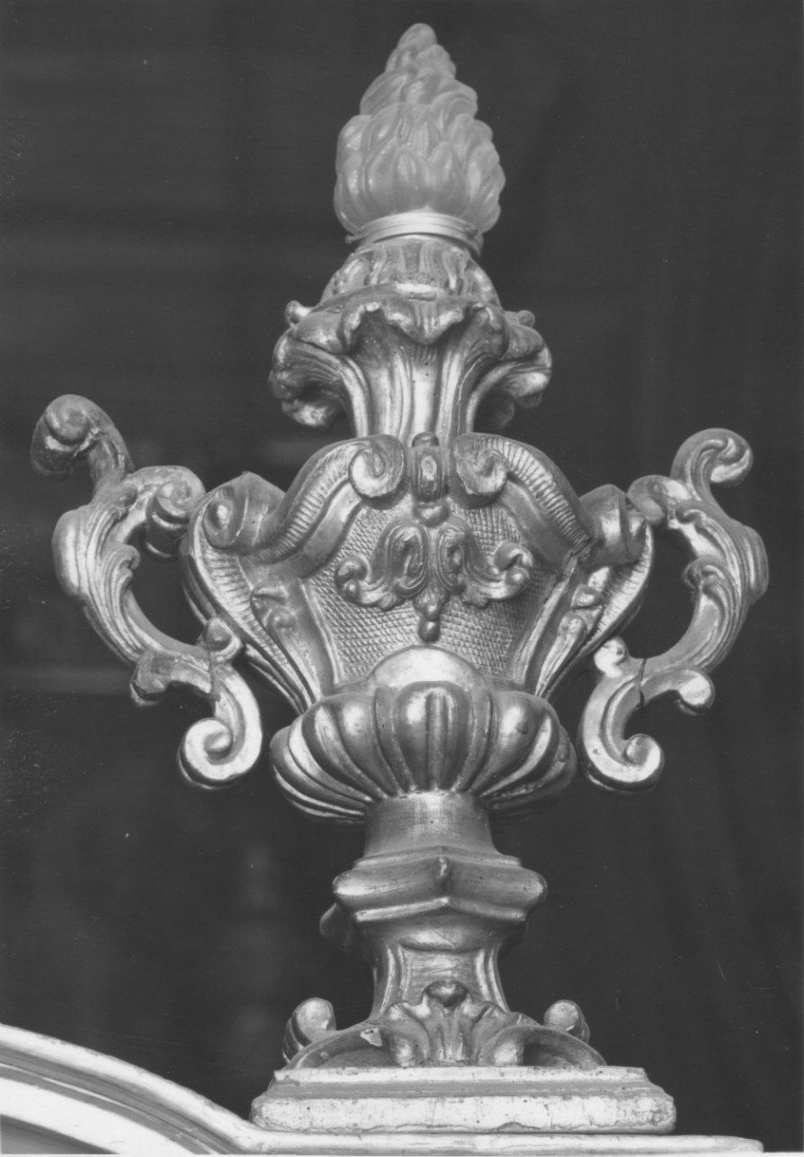 vaso d'altare, serie - ambito piemontese (metà sec. XVIII)