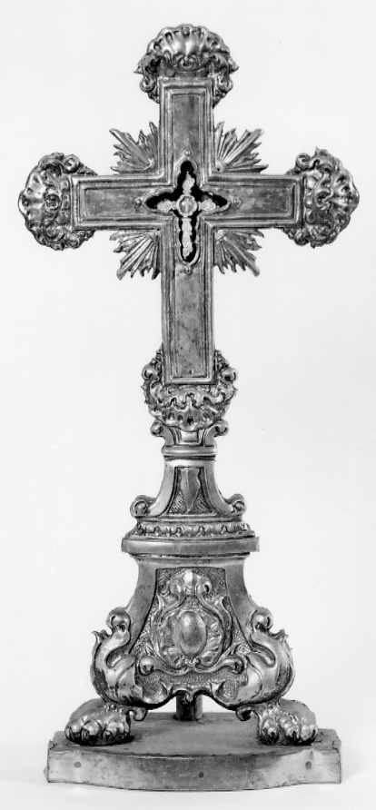 reliquiario - a croce, opera isolata - bottega ossolana (seconda metà sec. XIX)