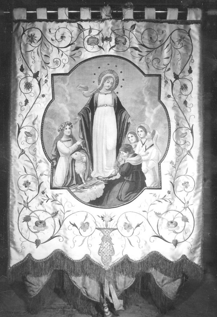 Madonna Immacolata con Sant'Agnese e Figlie di Maria (stendardo processionale, opera isolata) - manifattura Italia settentrionale (primo quarto sec. XX)