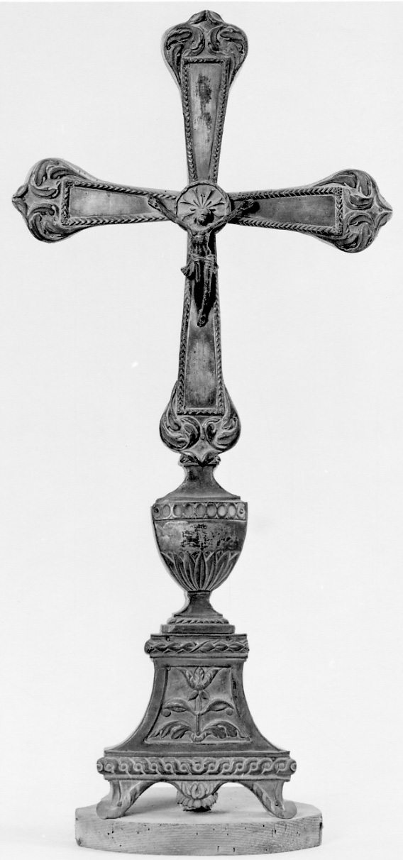 Cristo crocifisso (croce d'altare, opera isolata) - ambito della Valsesia (prima metà sec. XIX)