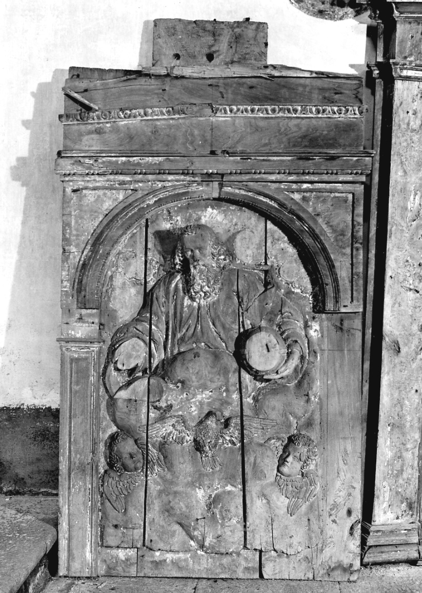 Dio Padre e colomba dello Spirito Santo (ancona, frammento) - ambito della Valsesia (prima metà sec. XVII)