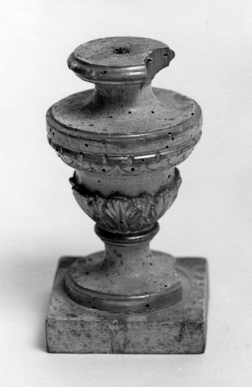 vaso d'altare per composizione floreale, serie - ambito ligure-piemontese (prima metà sec. XIX)