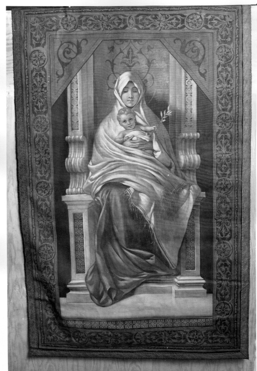 Madonna in trono con Bambino (paliotto, opera isolata) - manifattura italiana (inizio sec. XX)