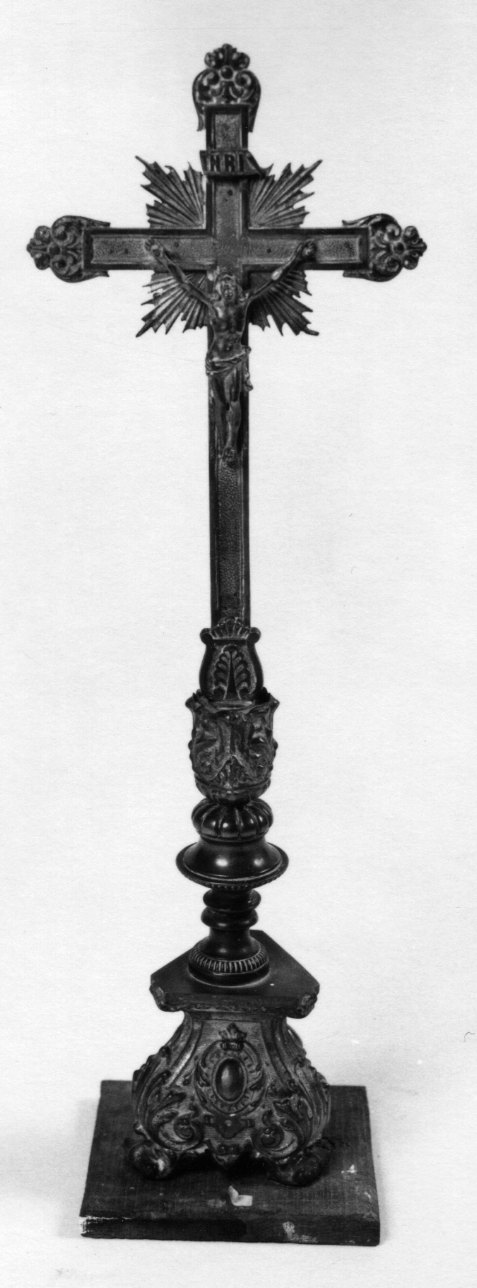 croce d'altare, opera isolata - ambito ligure-piemontese (seconda metà sec. XIX)