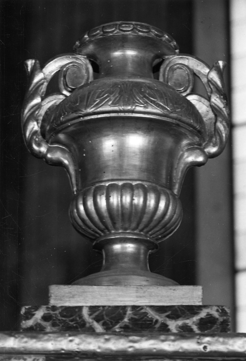vaso d'altare per composizione floreale, serie - ambito tortonese (metà sec. XIX)