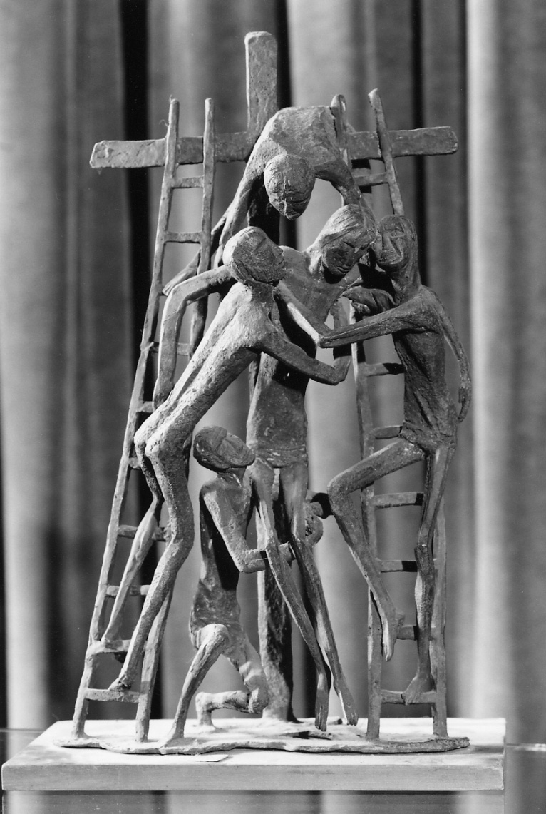 deposizione di Cristo dalla croce (scultura, opera isolata) di Tarantino Giuseppe (metà sec. XX)
