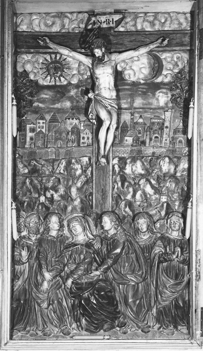 crocifissione di Cristo con la Madonna e San Giovanni Evangelista (rilievo, opera isolata) - bottega piemontese (seconda metà sec. XVI)