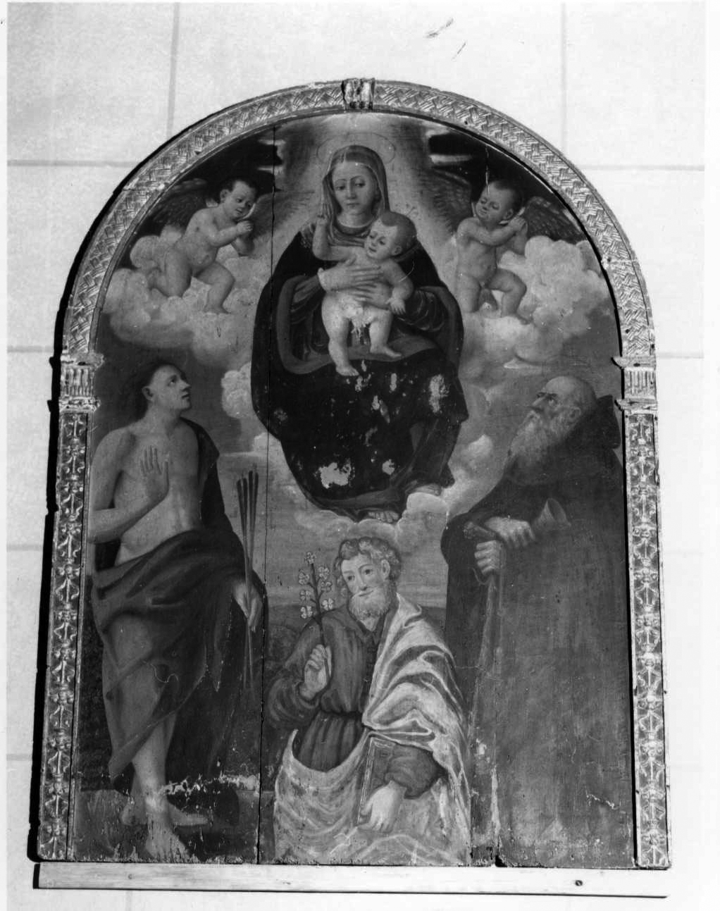 Madonna in gloria tra San Sebastiano e Sant'Antonio (pala d'altare, opera isolata) - bottega astigiana (seconda metà sec. XVI)