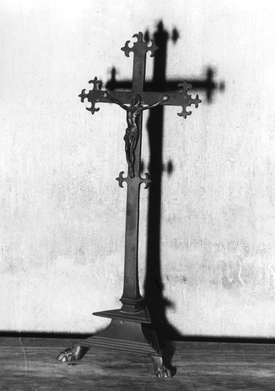 Cristo crocifisso (croce d'altare, serie) - bottega biellese (sec. XVII)