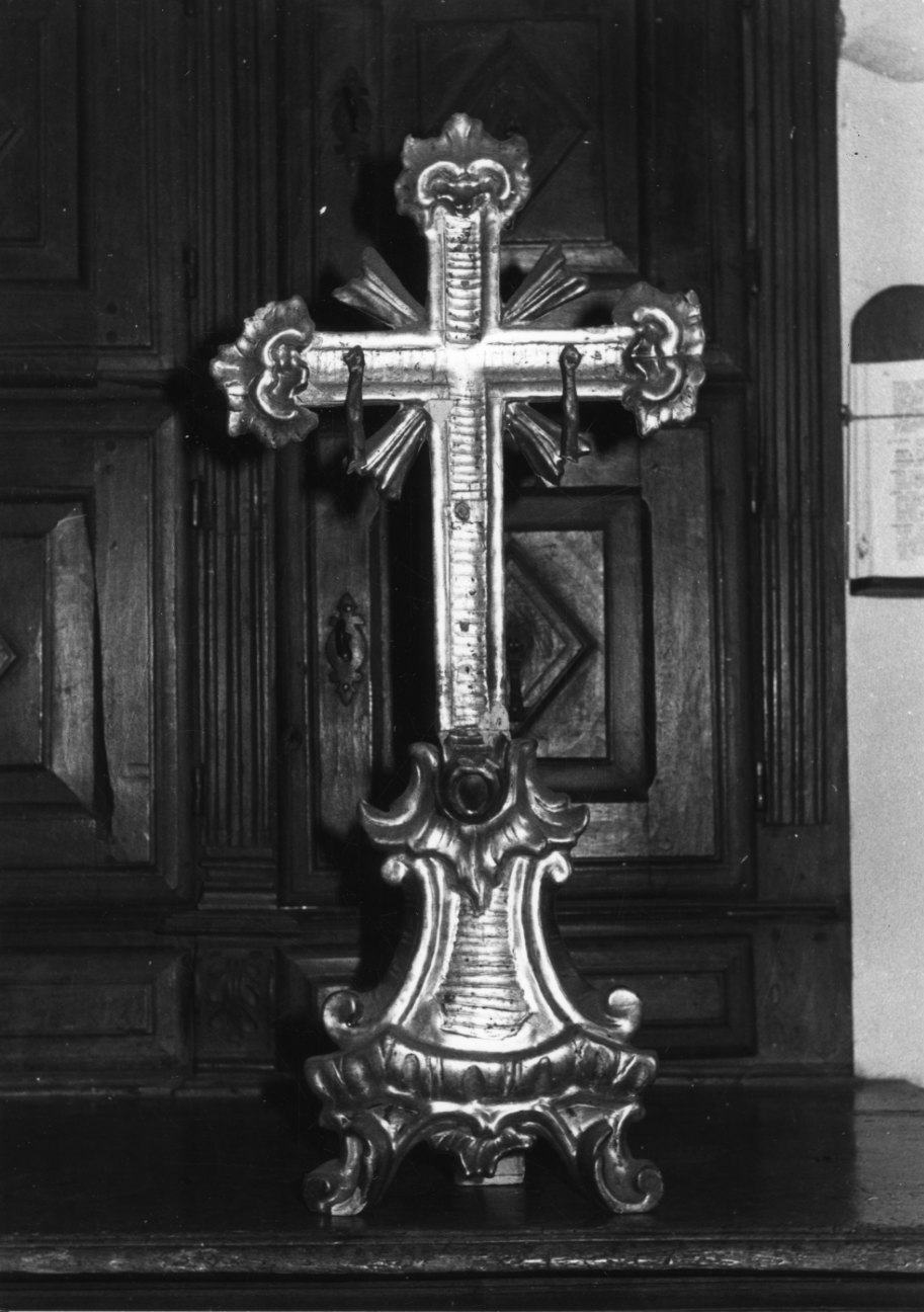 croce d'altare, opera isolata - bottega biellese (seconda metà sec. XVIII)