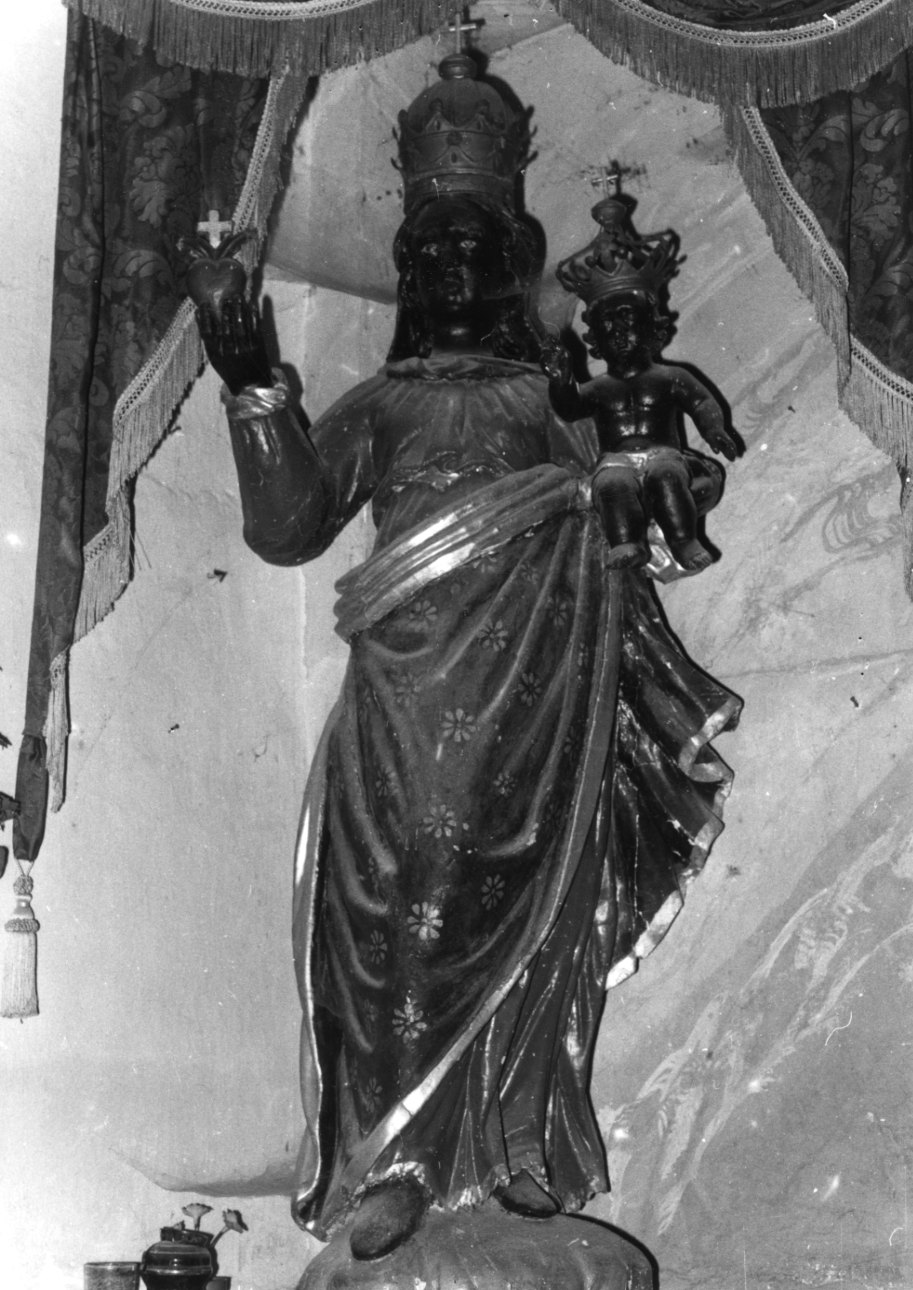 Madonna di Oropa con il Bambino (statua, opera isolata) - bottega biellese (sec. XVIII)