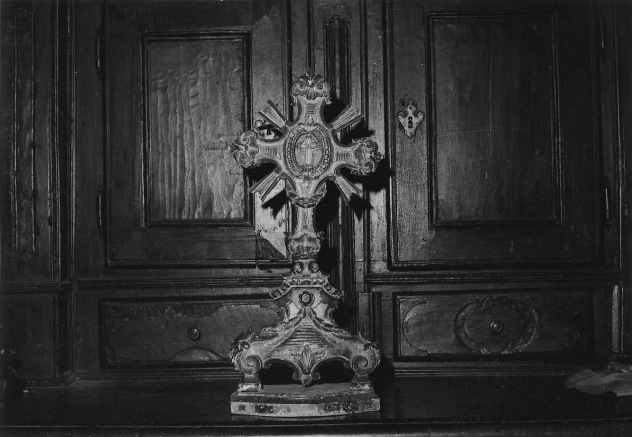reliquiario - a croce, opera isolata - bottega biellese (seconda metà sec. XVIII)