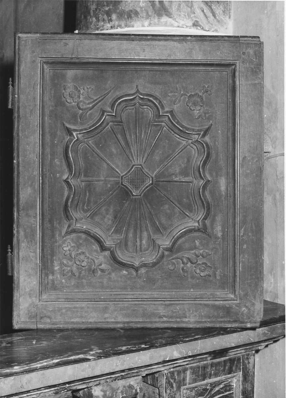 anta di armadio, elemento d'insieme di Serpentiere Pietro Antonio (bottega) (sec. XVIII)