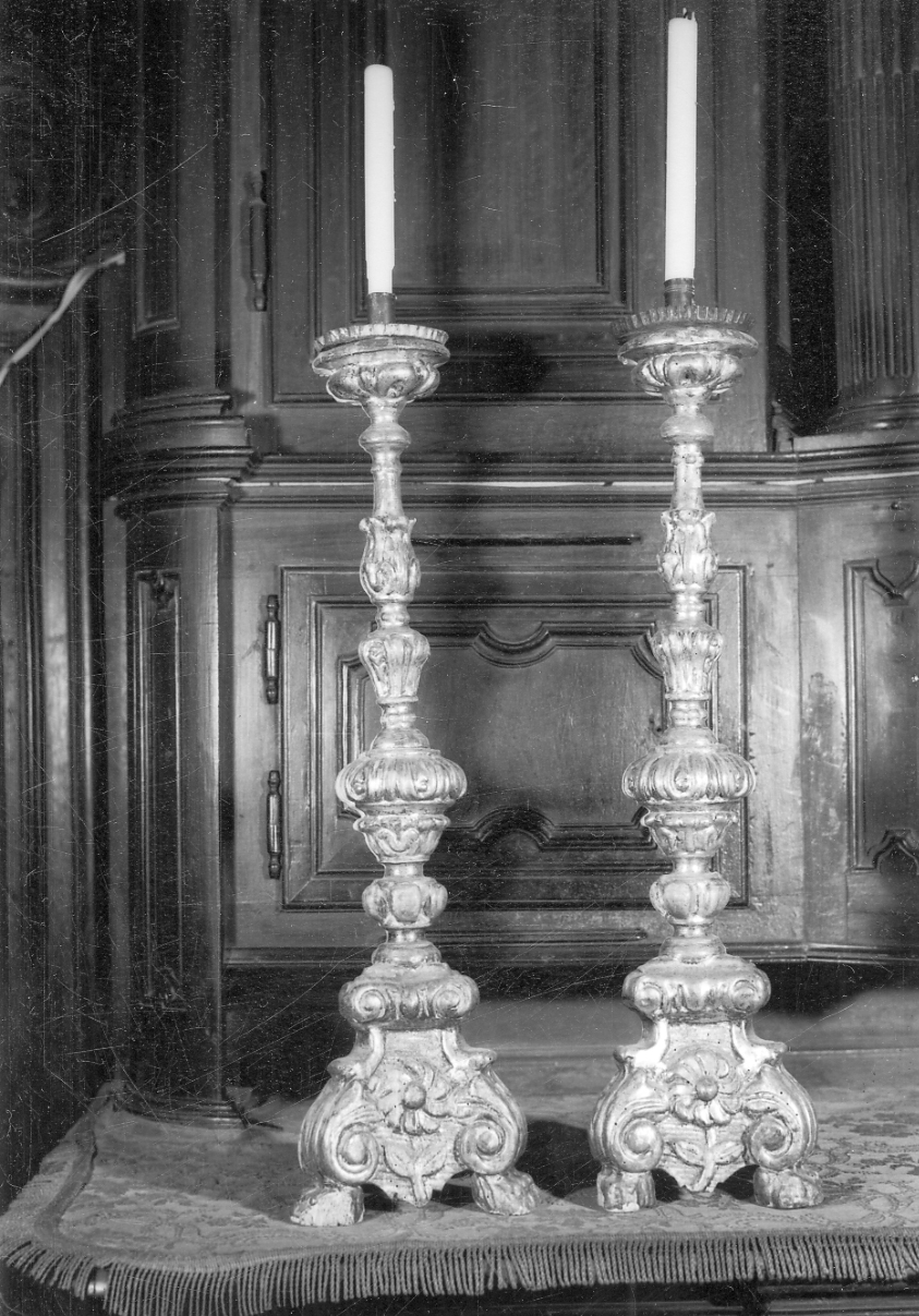 candeliere da chiesa, coppia - bottega cuneese (sec. XVIII)
