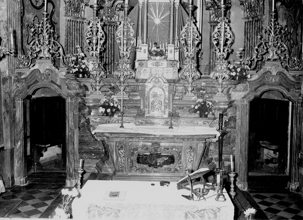 mostra d'altare, elemento d'insieme di Nolfi Giovanni Battista (metà sec. XVIII)