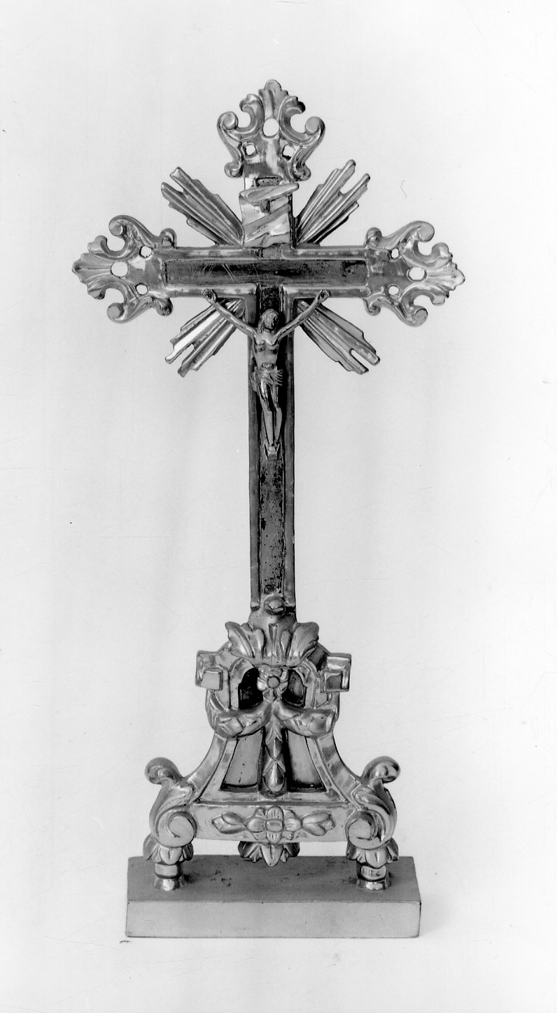 Cristo crocifisso (croce d'altare, opera isolata) - bottega piemontese (sec. XVIII)
